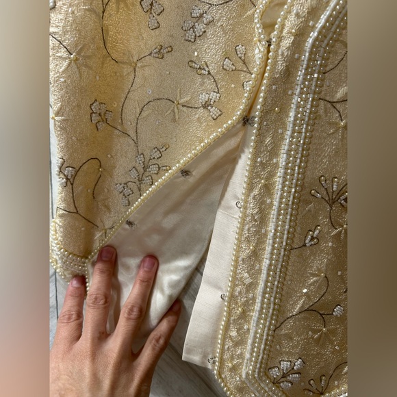 Vintage Liz Claiborne silk cream ivory beaded embellished vest - Picture 5 of 9